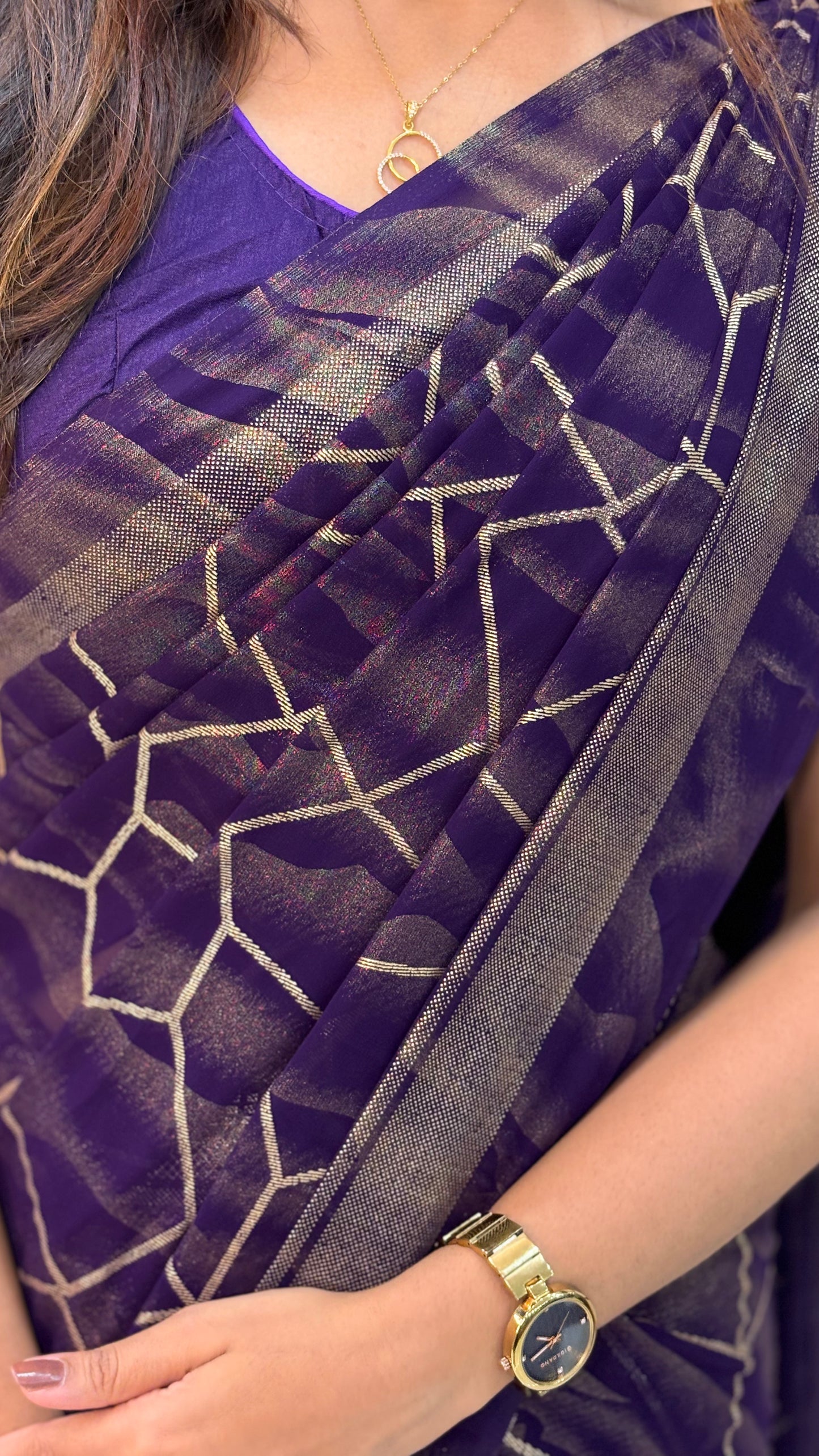 Georgette Saree with Geometric Foil Prints & Bavanji Border – LB0015