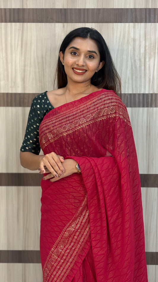 Georgette Saree with Golden Foil Geometric Work – LB0016